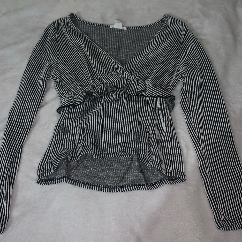 Black and white v-neck stripe shirt